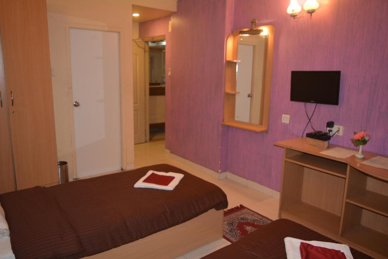 Hotel Poonam Eksteriør bilde